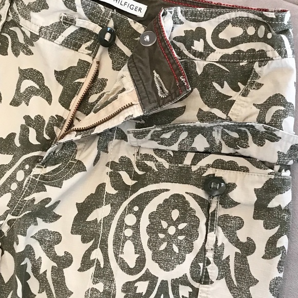 TOMMY HILFIGER WOMEN'S CAPRI PANTS - SIZE 6 - Picture 4 of 9